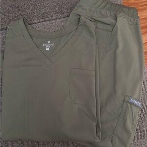 Med Couture Womens Green Cargo Pants